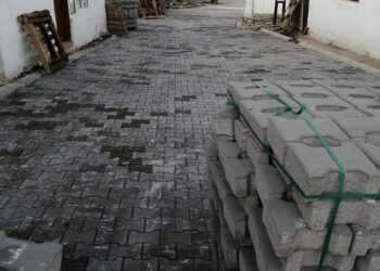 Karakeçili Çamurdan Kurtuluyor.