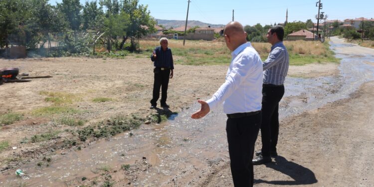 Ahmet Önal Kırıkkale’de Su Patlaklarını Yerinde İnceledi.