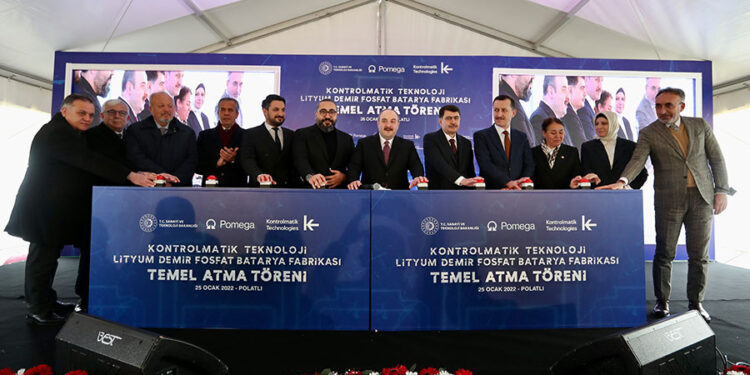 Varank, Türkiye’nin ilk lityum demir fosfat batarya fabrikasının temelini attı.