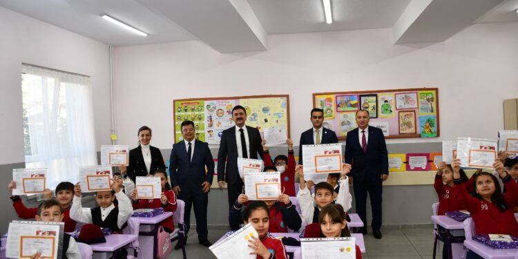 Okullarda Karne Heyecanı