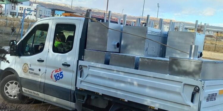 Üretilen sobalar deprem bölgesine gönderildi