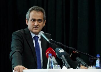 Millî Eğitim Bakanı Mahmut Özer’den tatil açıklaması..!