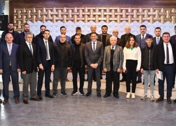 Millî Eğitim Müdürü Rıza Aydın Basın Mensupları ile Bir Araraya Geldi.